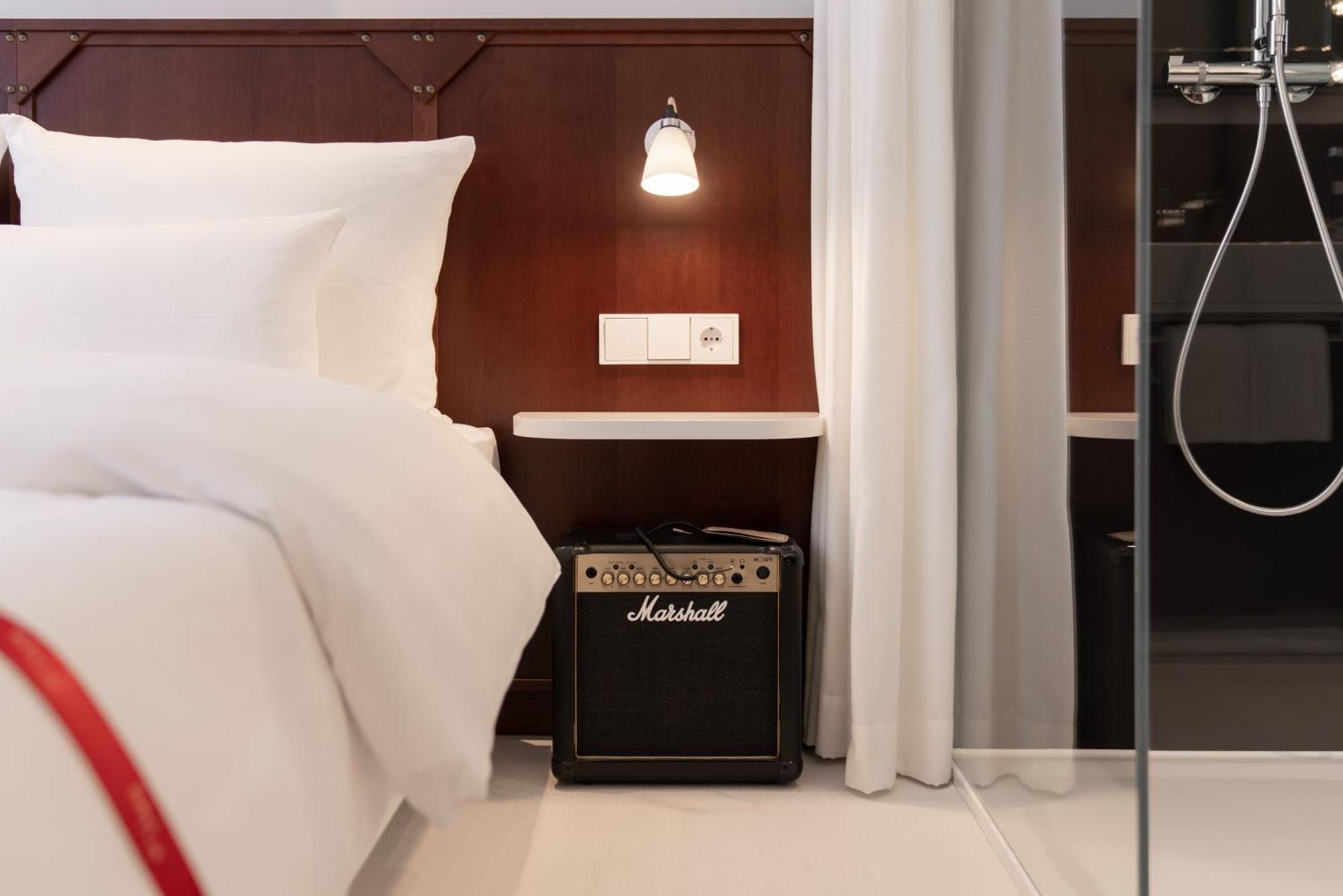 Ruby Leni Hotel Dusseldorf — Photos 2